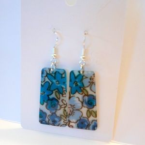💎Buy 2 Save 10% 💎 Blue Flower Acetate earrings
